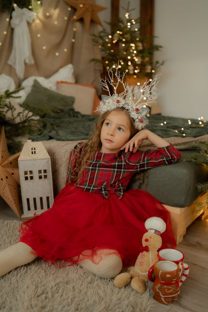 Christmas Reindeer Antler Headband: Winter wonderland with lights – handmade floral hair accessory by magaela