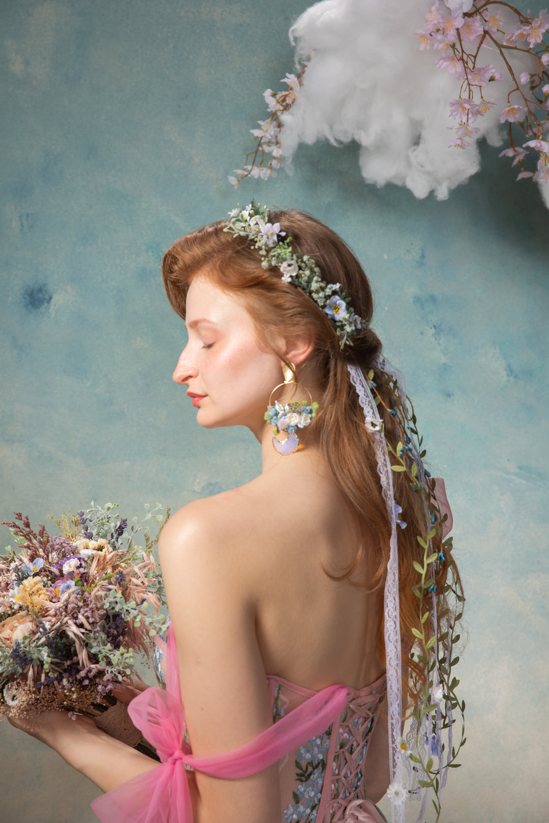 Flower Crown with Lace Veil and Floral Vines - Daisy Bridal Wreath