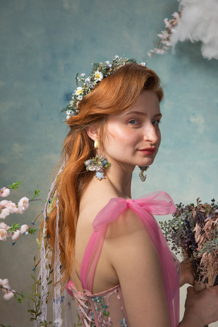 Flower Crown with Lace Veil and Floral Vines - Daisy Bridal Wreath