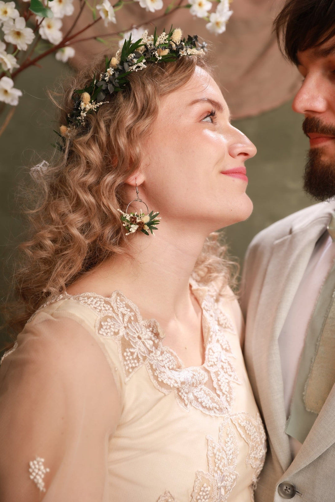 Greenery Bridal Flower Crown – Vintage Botanical Wedding Headpiece – handmade floral hair accessory by magaela