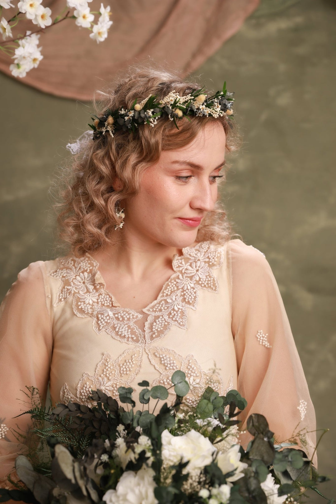 Greenery Bridal Flower Crown – Vintage Botanical Wedding Headpiece – handmade floral hair accessory by magaela