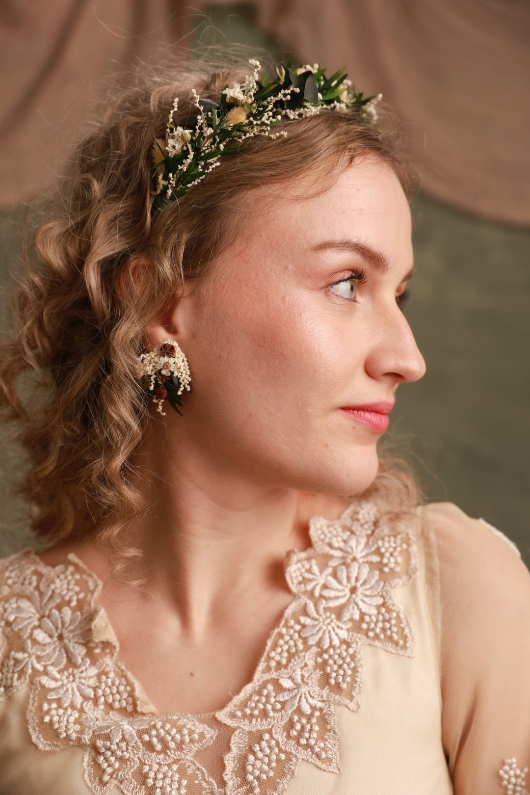 Greenery Floral Stud Earrings – Vintage Botanical Wedding Earrings – handmade floral hair accessory by magaela