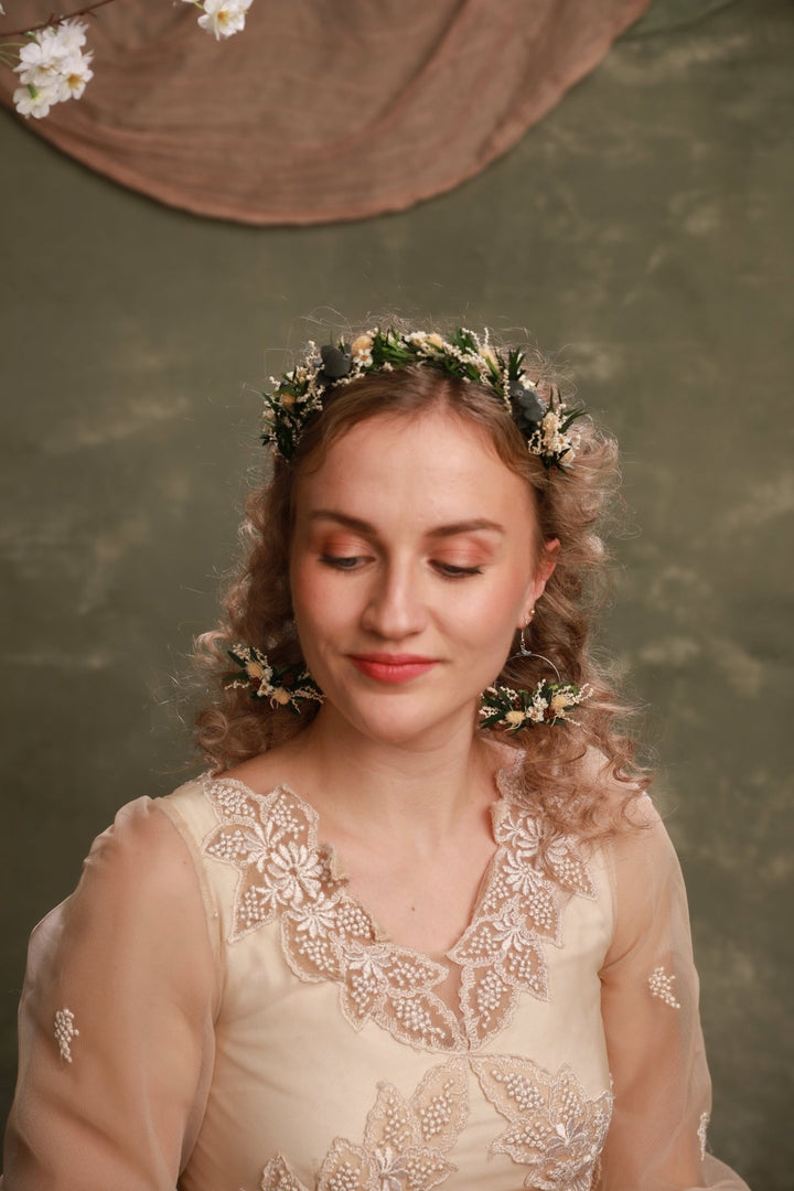 Greenery Floral Hoop Earrings – Vintage Botanical Wedding Earrings 6 cm – handmade floral hair accessory by magaela