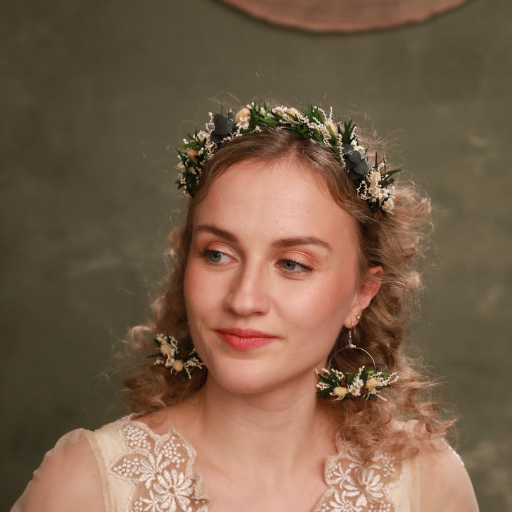 Greenery Floral Headband – Vintage Botanical Flower Headband – handmade floral hair accessory by magaela