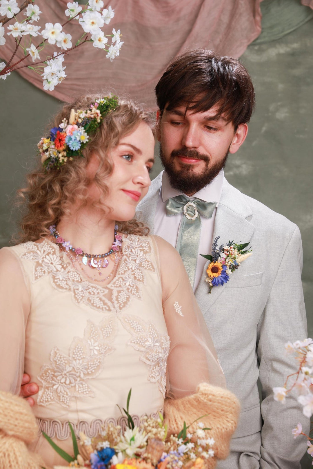 Wildflower Groom Boutonniere – Sunflower & Cornflower Vintage Wedding Flower – handmade floral hair accessory by magaela