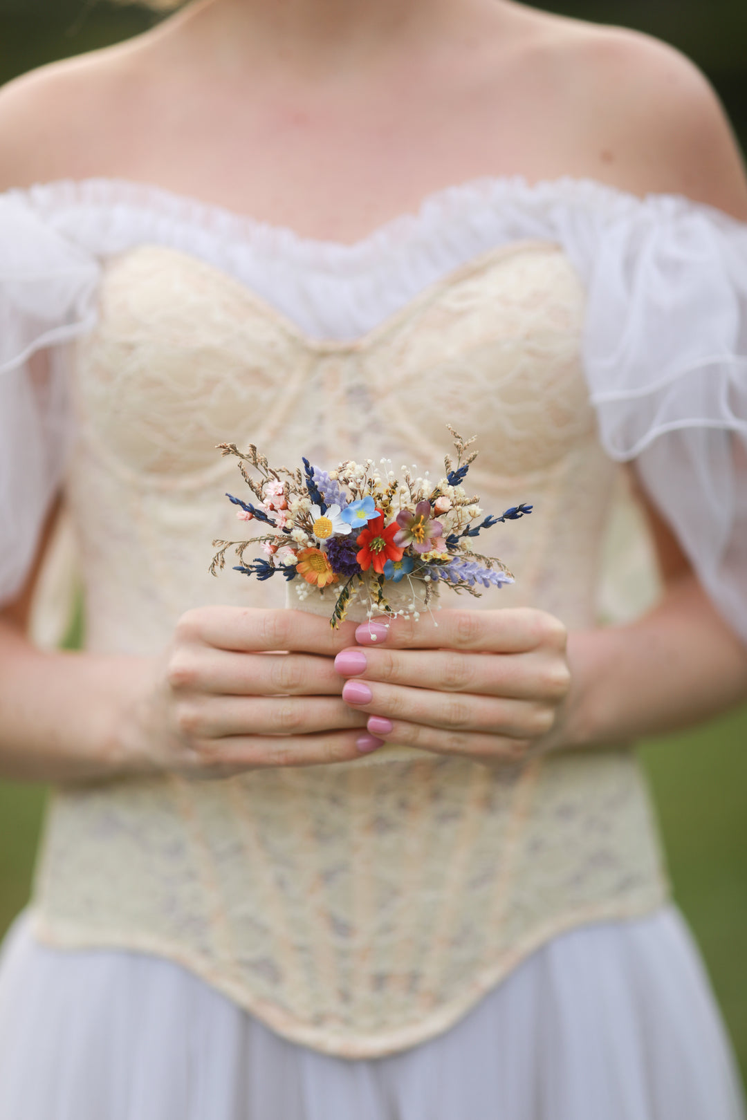 Wildflower Classic Boutonniere - Colorful Meadow Flower Lapel Pin for Groom