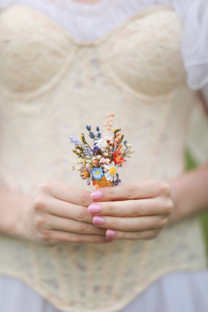 Wildflower Classic Boutonniere - Colorful Meadow Flower Lapel Pin for Groom