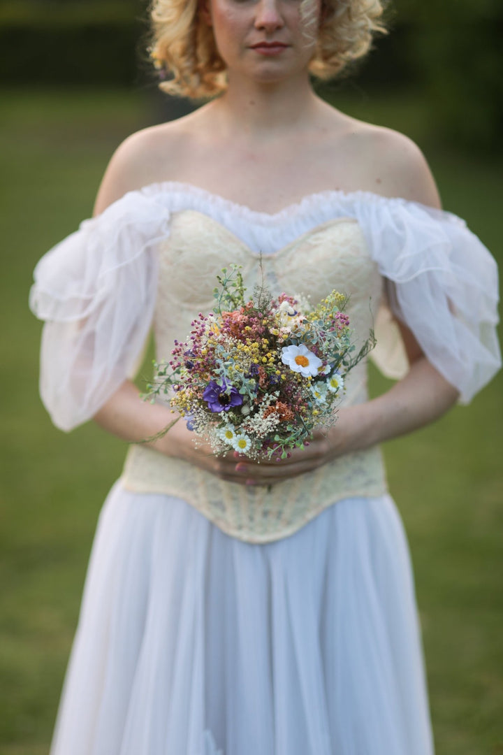 Wildflower Bridesmaid Bouquet – Daisies, Lavender, Thistles and Meadow Grasses | Tossing & Mother Bouquet – handmade floral hair accessory by magaela