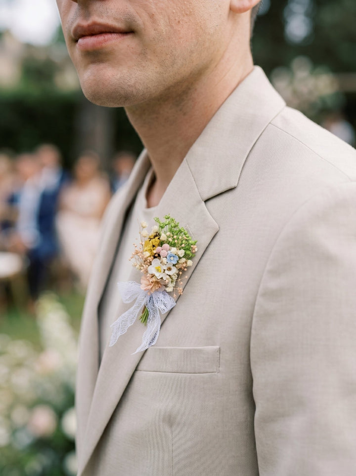 Meadow Flower Boutonniere: Colorful Pastel Wedding Corsage – handmade floral hair accessory by magaela