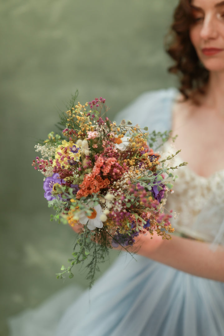 Wildflower Bridesmaid Bouquet – Daisies, Lavender, Thistles and Meadow Grasses | Tossing & Mother Bouquet – handmade floral hair accessory by magaela