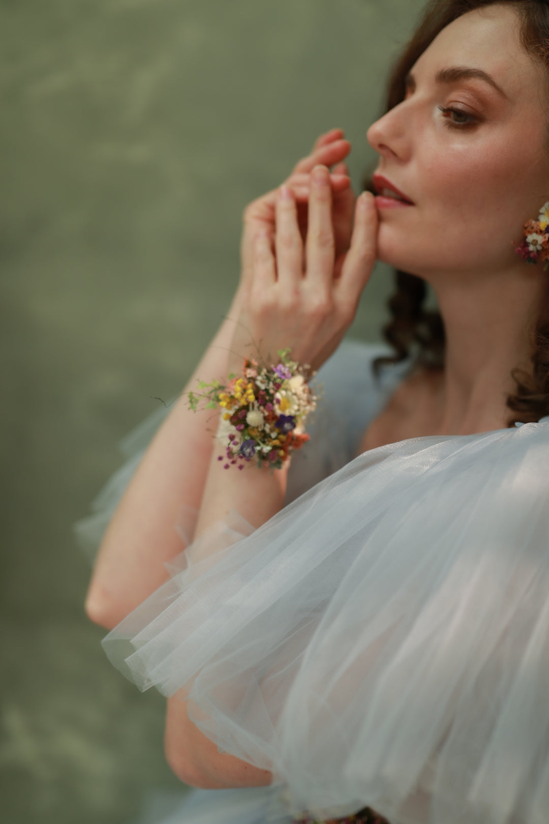 Wildflowers Floral Bracelet – Daisy and Dried Flower Wedding Wrist Corsage – handmade floral hair accessory by magaela