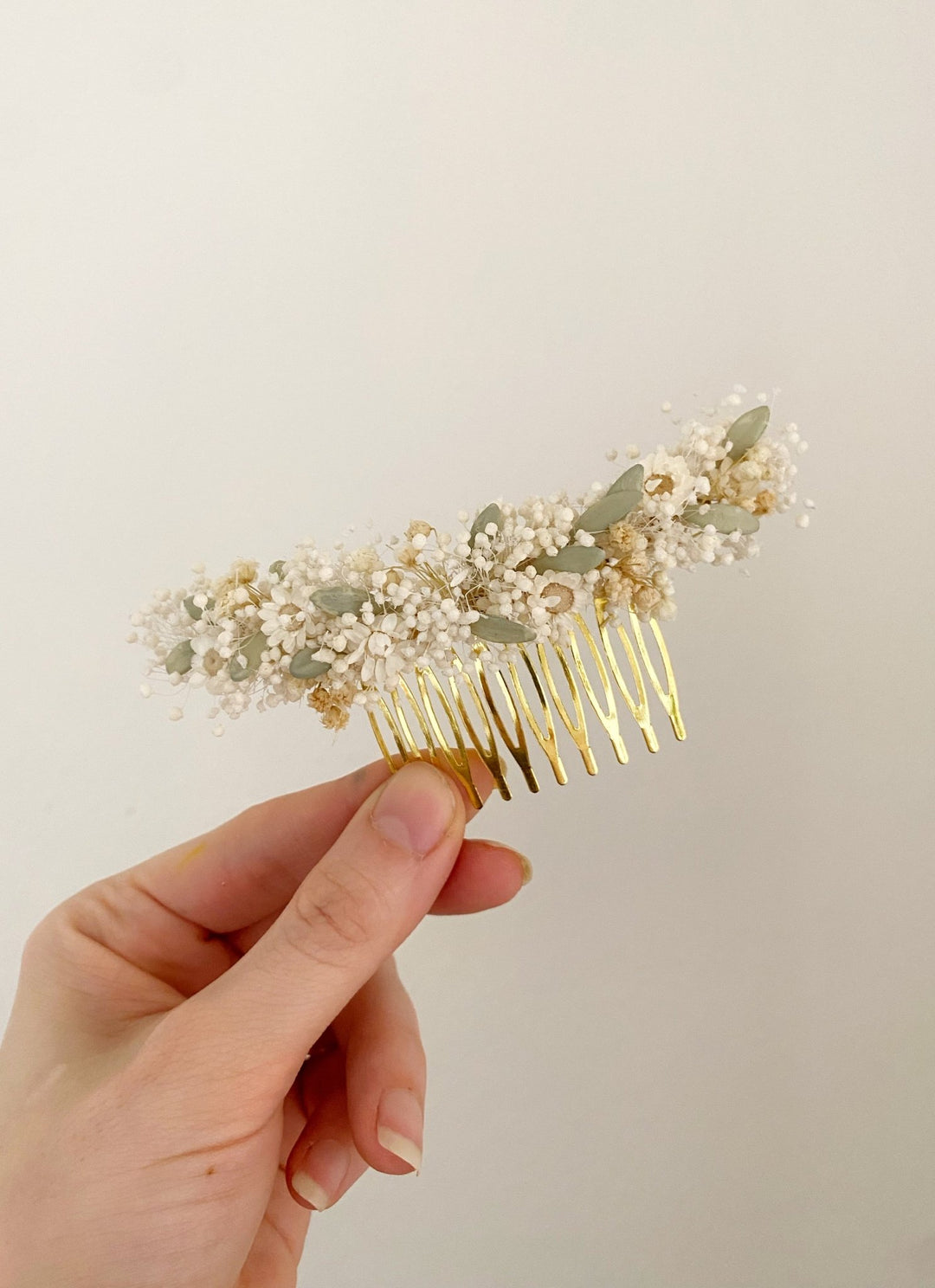 Floral Bridal Hair Comb – Ivory Gypsophila and Ixodia Wedding Hair Comb – handmade floral hair accessory by magaela