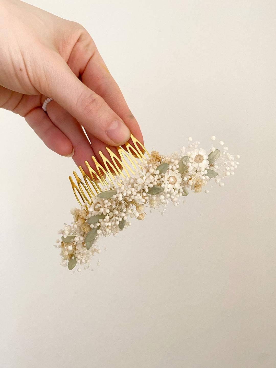 Floral Bridal Hair Comb – Ivory Gypsophila and Ixodia Wedding Hair Comb – handmade floral hair accessory by magaela