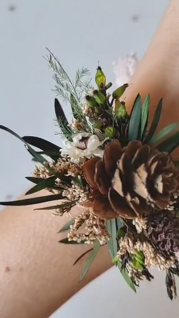 Woodland Wedding Bracelet: Pine Cone Flower Bridal Jewelry