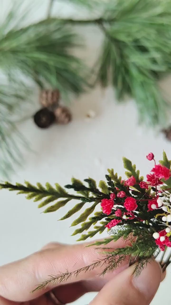 Pine Cone & Red Berry Hair Comb: Woodland Christmas Headpiece
