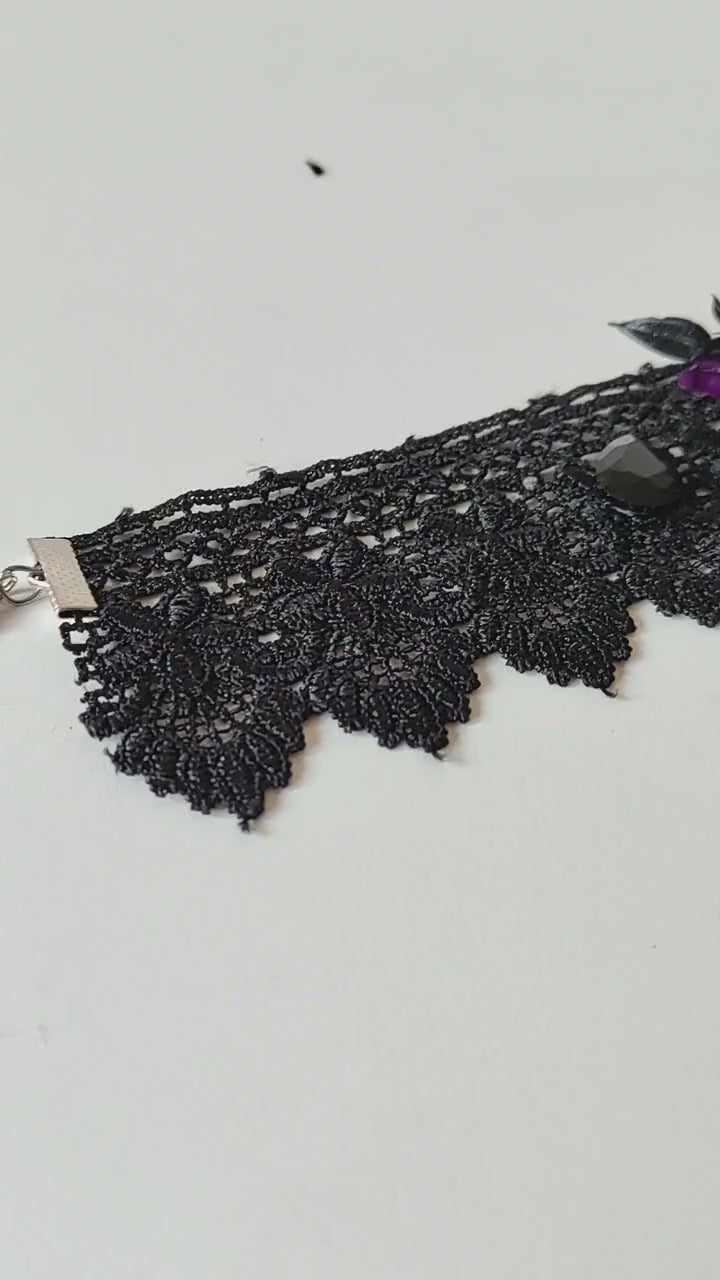 Gothic Lace Choker: Black Necklace with Purple Flowers & Chains