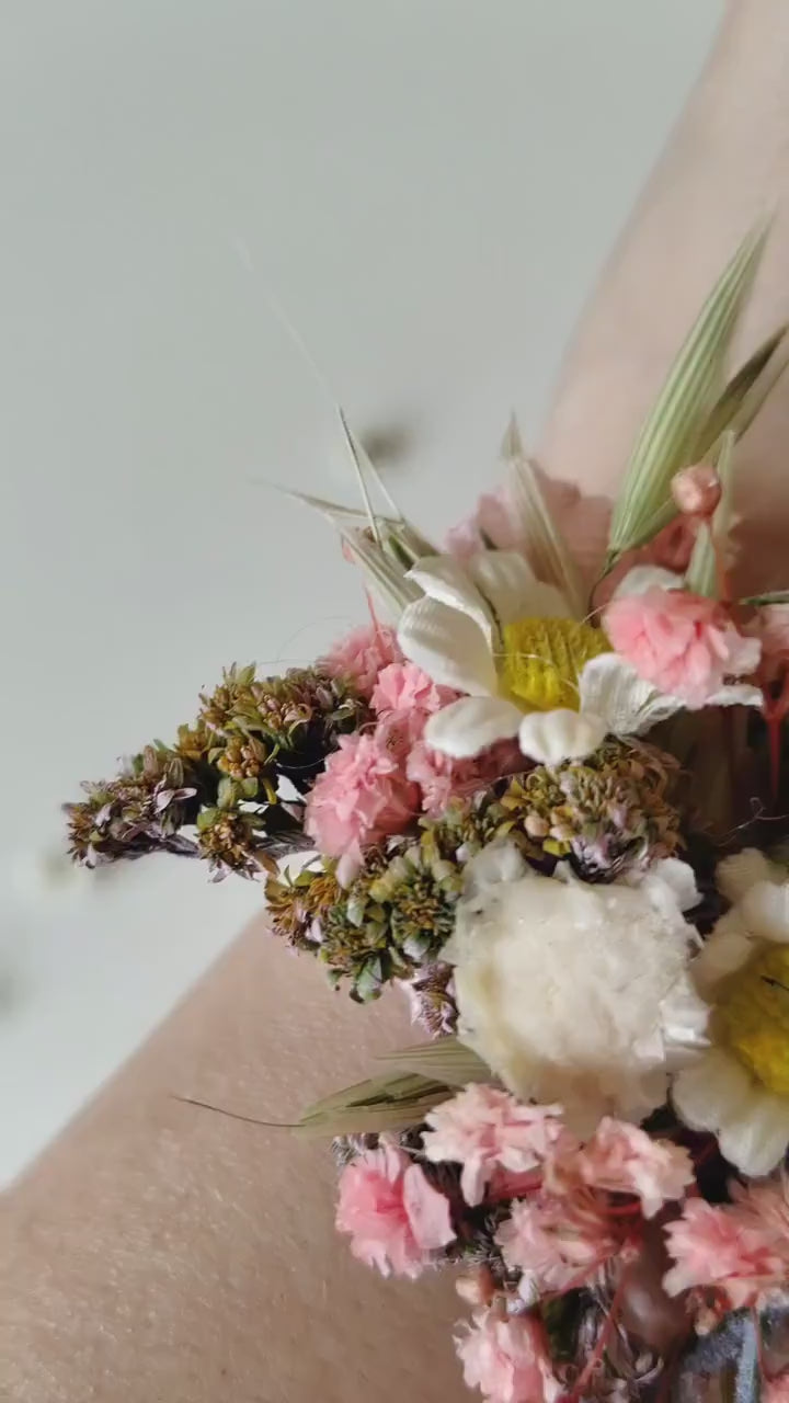 Wildflower Bracelet: Daisy Lavender Wedding Wrist Corsage
