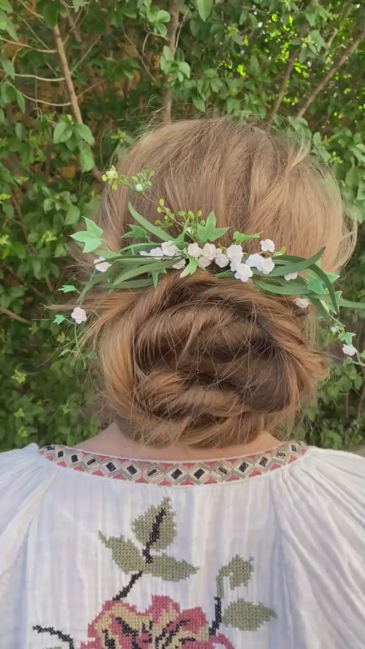 Green & White Flower Hair Comb: Minimalist Wedding Hair Jewelry