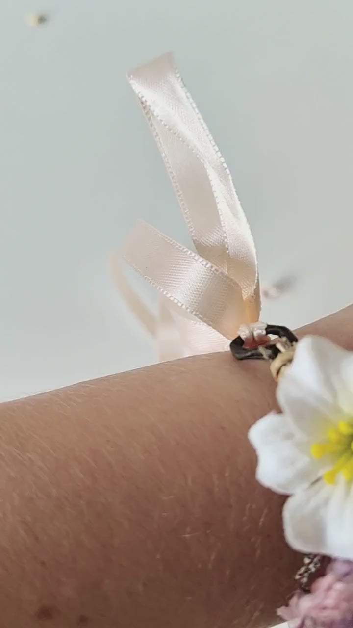 Rustic Purple Flower Bracelet: Boho Wedding Wrist Corsage