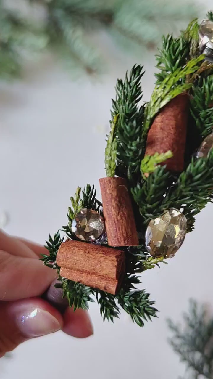 Christmas Flower Headband: Cinnamon, Needles & Strass Holiday Headpiece
