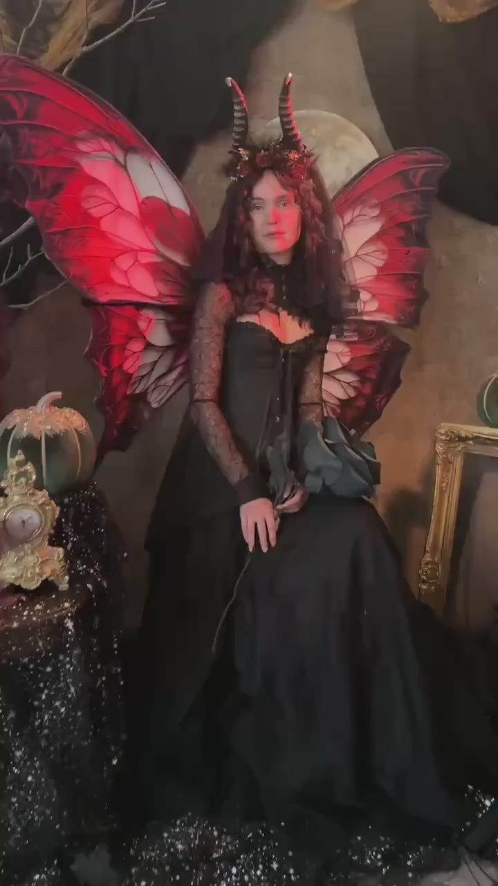 Black Horns Flower Crown: Gothic Wedding Headpiece, Pagan Fest