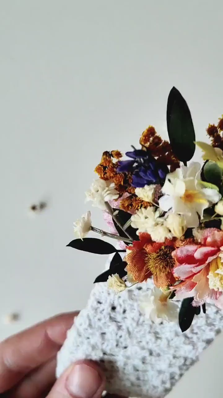 Meadowy Lavender Wedding Boutonniere: Groom's Pocket Flower
