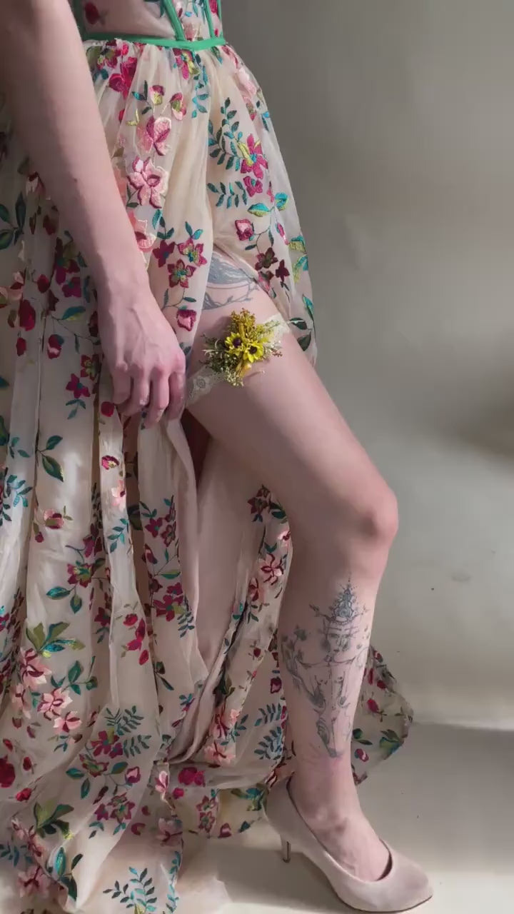 Sunflower Bridal Garter: Yellow Wedding Accessory