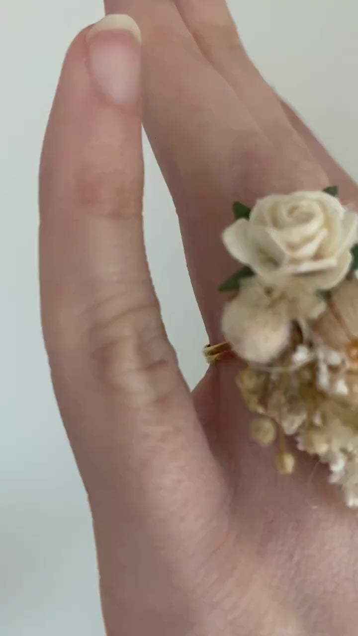 Cream Flower Ring: Rustic Floral Wedding Jewelry
