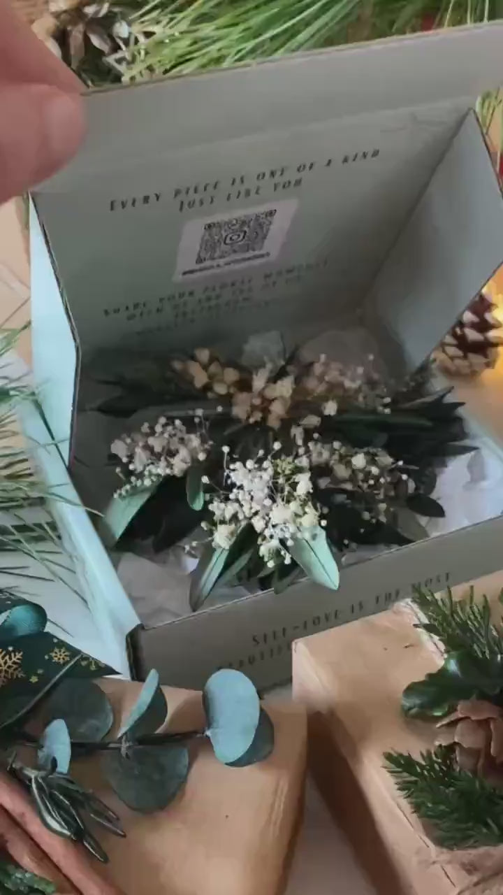 Handmade gift box "Breathe in the morning" - greenery hair comb and set of hairpins