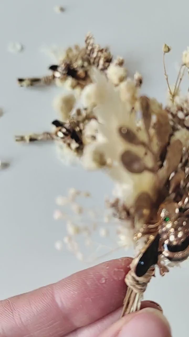 Rustic Bee Boutonniere: Gold Leaf Wedding Groom Accessory