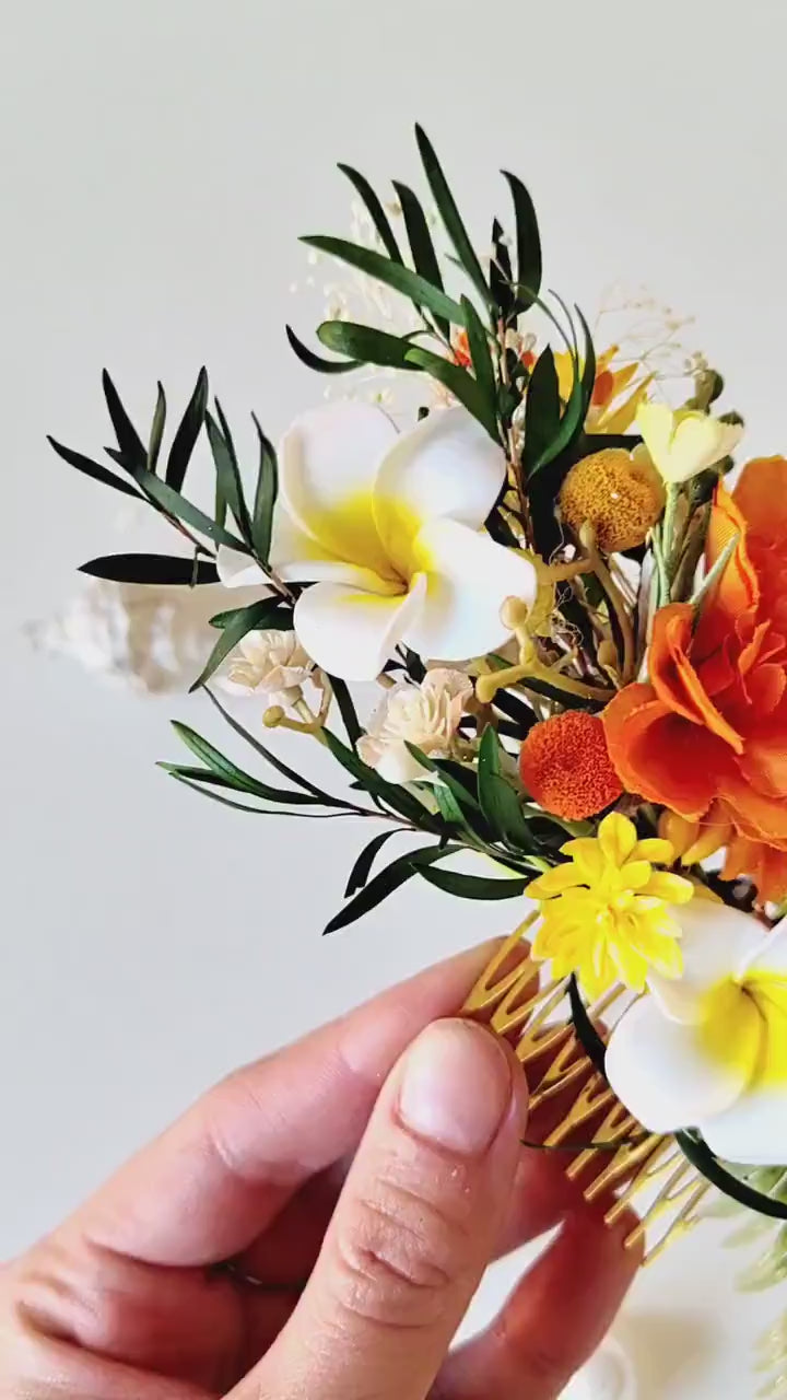 Plumeria Hair Comb & Boutonniere Set: Tropical Beach Wedding