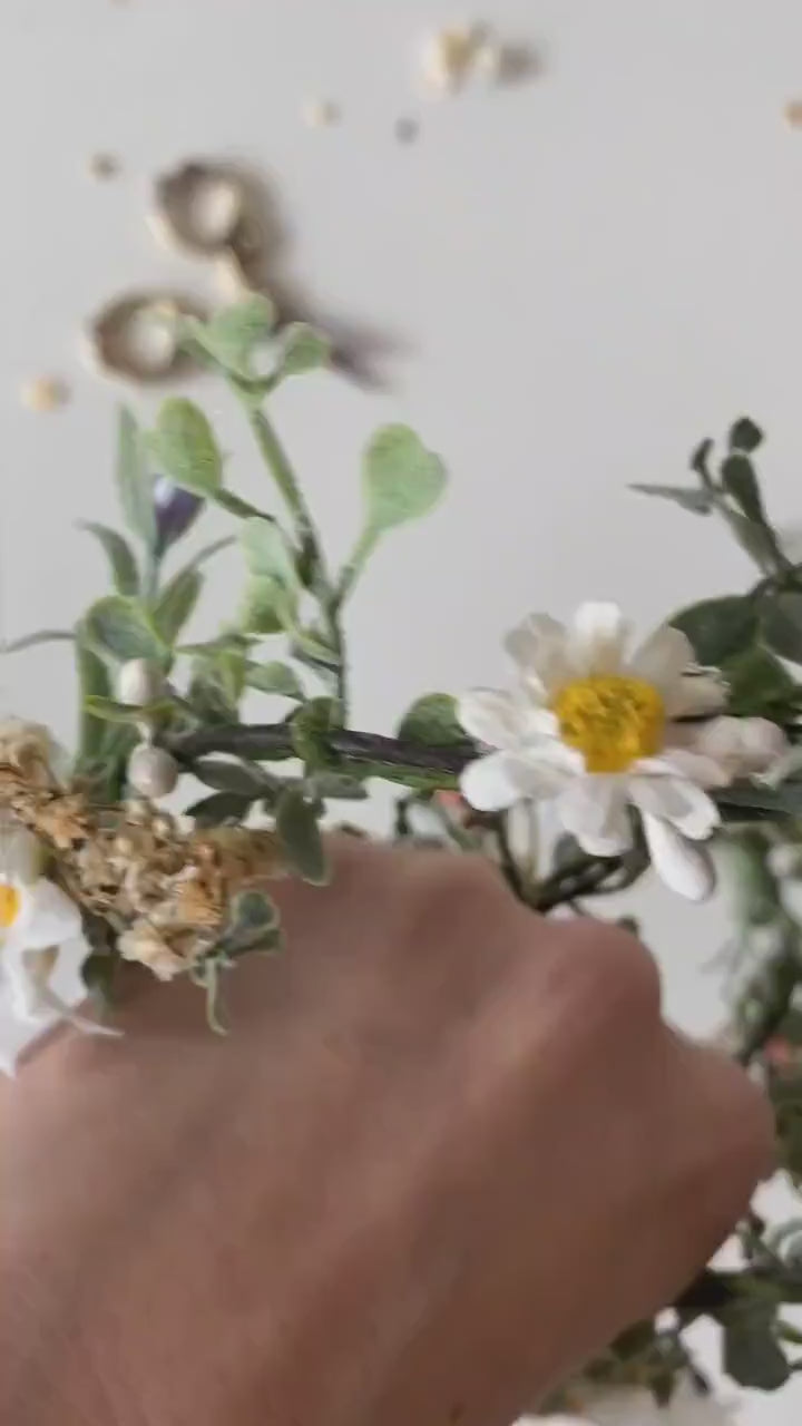 Daisy Wedding Hair Garland: Bendable Bridal Flower Vine