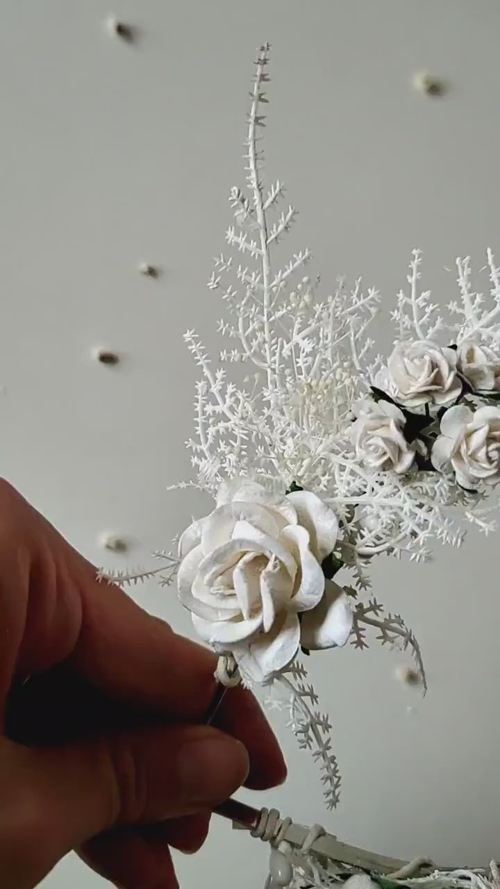 Cream Flower Bridal Crown: Romantic Wedding Headpiece