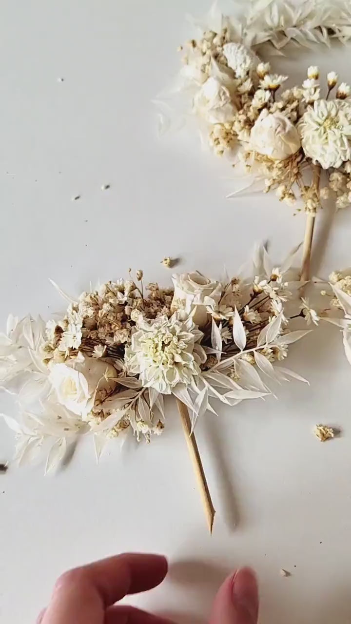 Boho Wedding Cake Topper: Cream Preserved Flower Circle, Rustic Decor