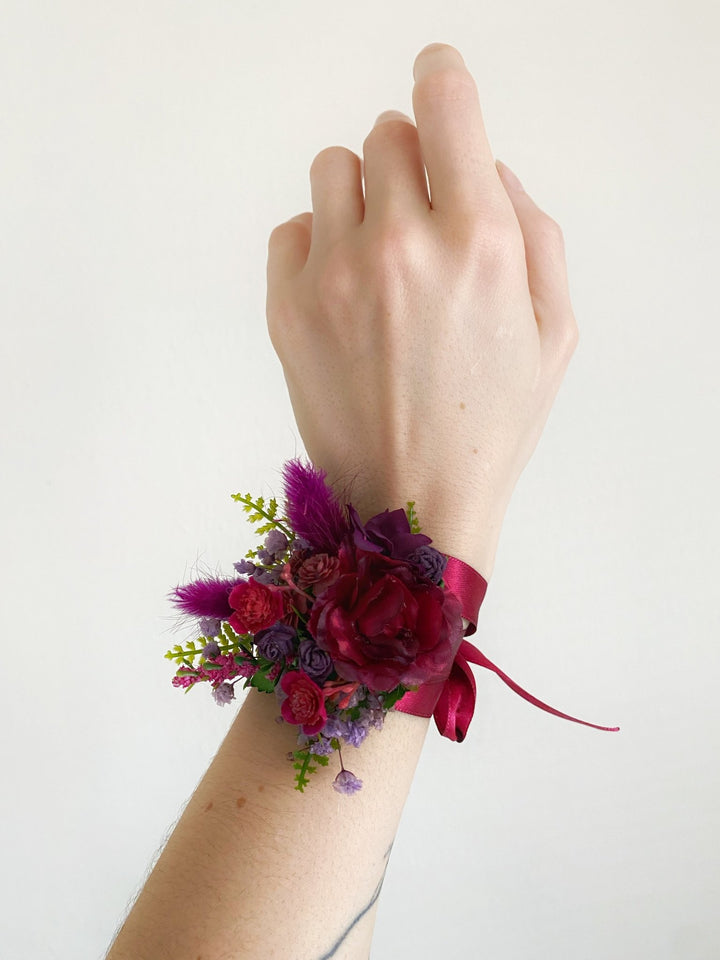 Purple and burgundy wedding flower set: bracelet, earrings in two sizes and boutonniere for groom – handmade floral hair accessory by magaela