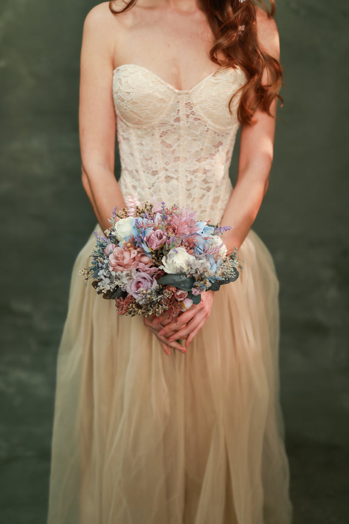 Romantic Bridesmaid Bouquet with Soft Pastel Tones – handmade floral hair accessory by magaela