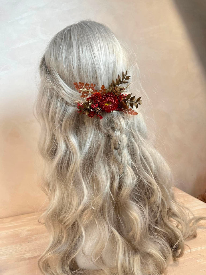 Dried Flower Bridal Hair Comb with Red Strawflower and Pine Cone | Fall Wedding