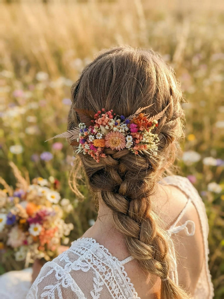 Dried Flower Hair Comb: Rustic Wedding Headpiece – handmade floral hair accessory by magaela