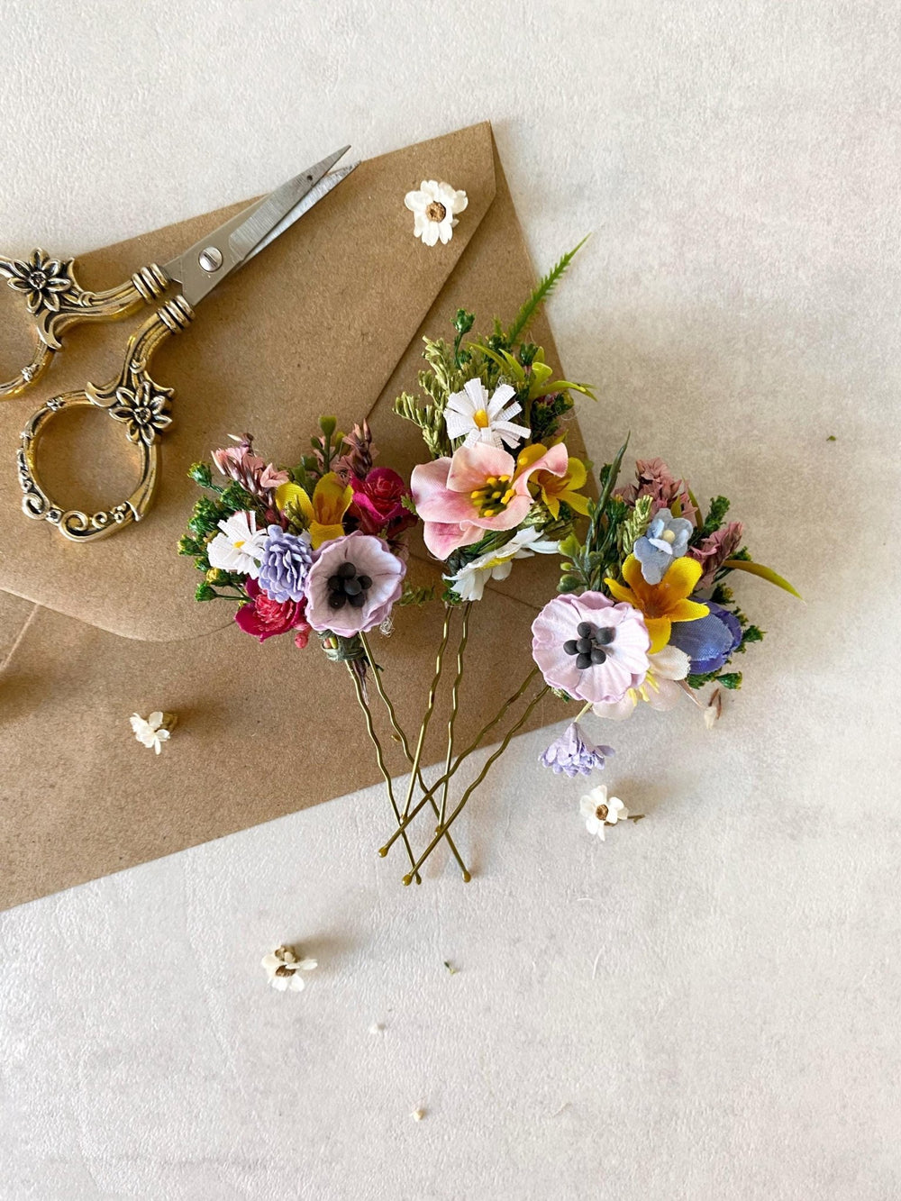 Meadow Flower Hair Pin: Cottagecore Bridal Hair Clip – handmade floral hair accessory by magaela