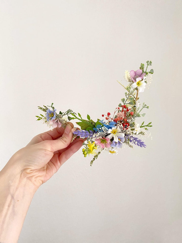 Shapeable Meadow Flower Hair Vine: Bridal Spring Wedding Accessory – handmade floral hair accessory by magaela