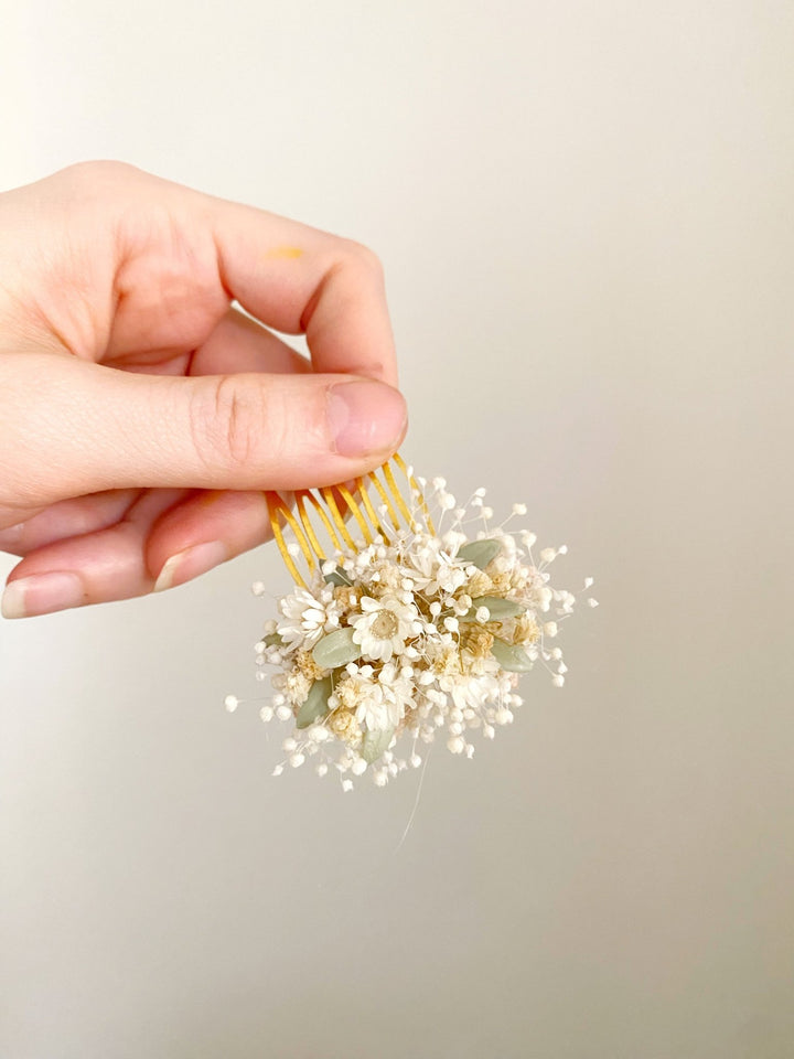 Floral Bridal Hair Comb – Ivory Gypsophila and Ixodia Wedding Hair Comb (mini size) – handmade floral hair accessory by magaela