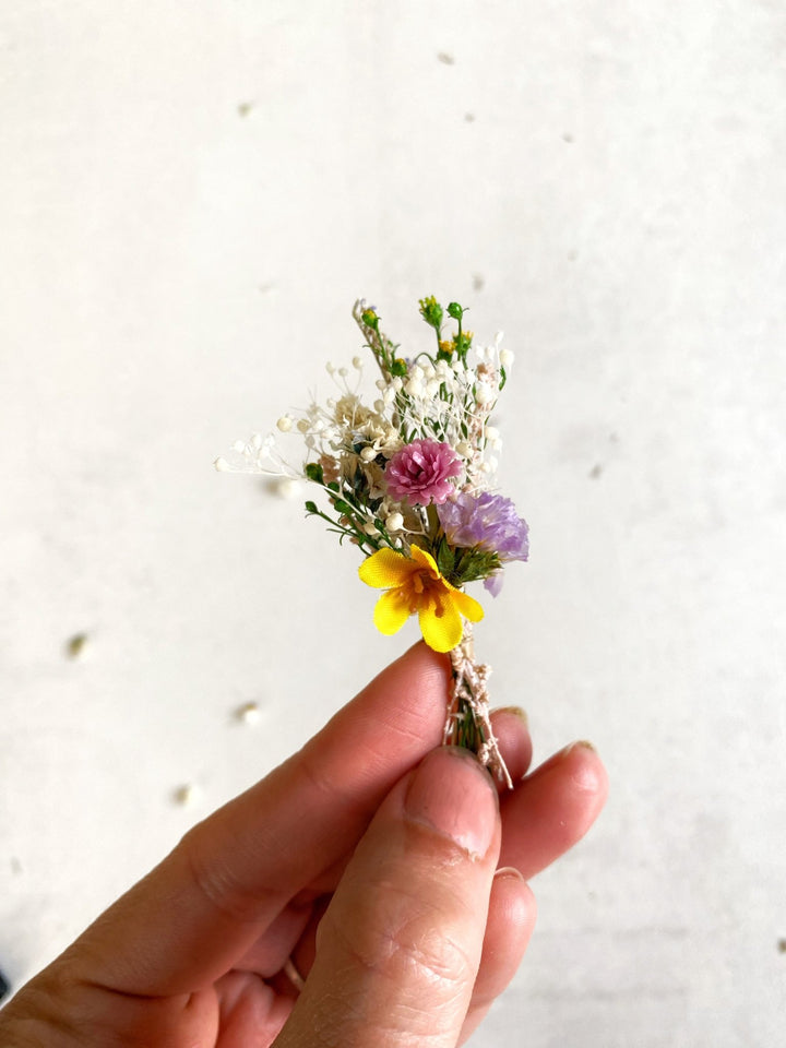Wildflower Wedding Boutonniere Set – Small Meadow Flower Boutonniere – handmade floral hair accessory by magaela