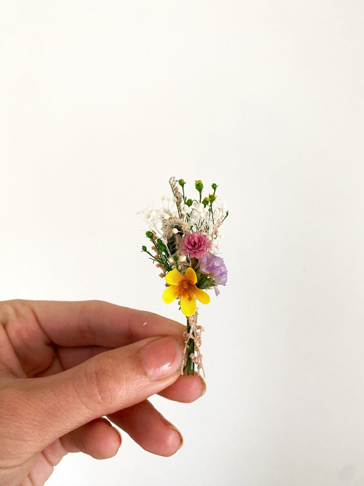Wildflower Wedding Boutonniere Set – Small Meadow Flower Boutonniere – handmade floral hair accessory by magaela