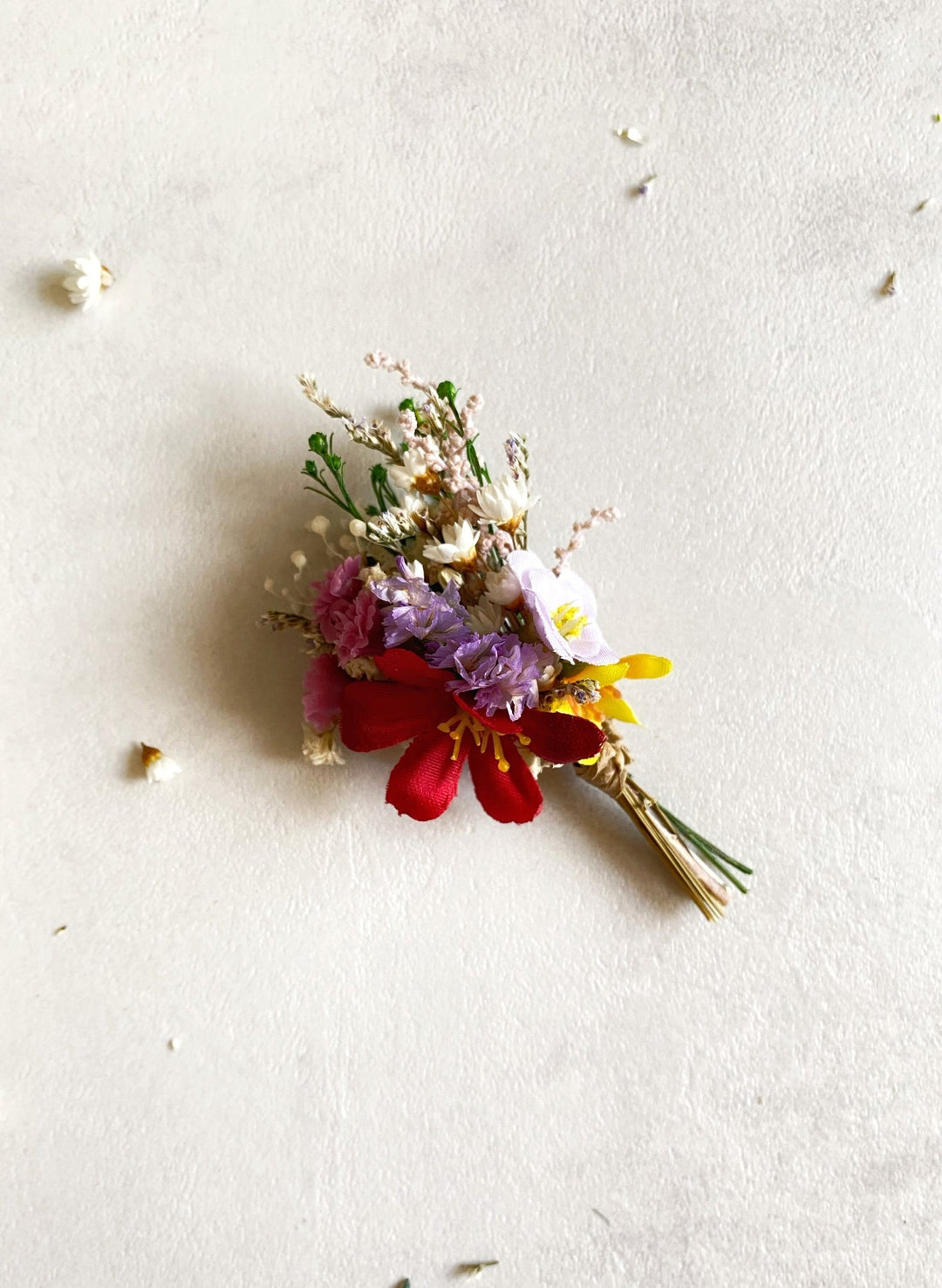Wildflower Wedding Boutonniere Set – Small Meadow Flower Boutonniere – handmade floral hair accessory by magaela