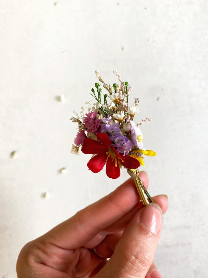 Wildflower Wedding Boutonniere Set – Small Meadow Flower Boutonniere – handmade floral hair accessory by magaela