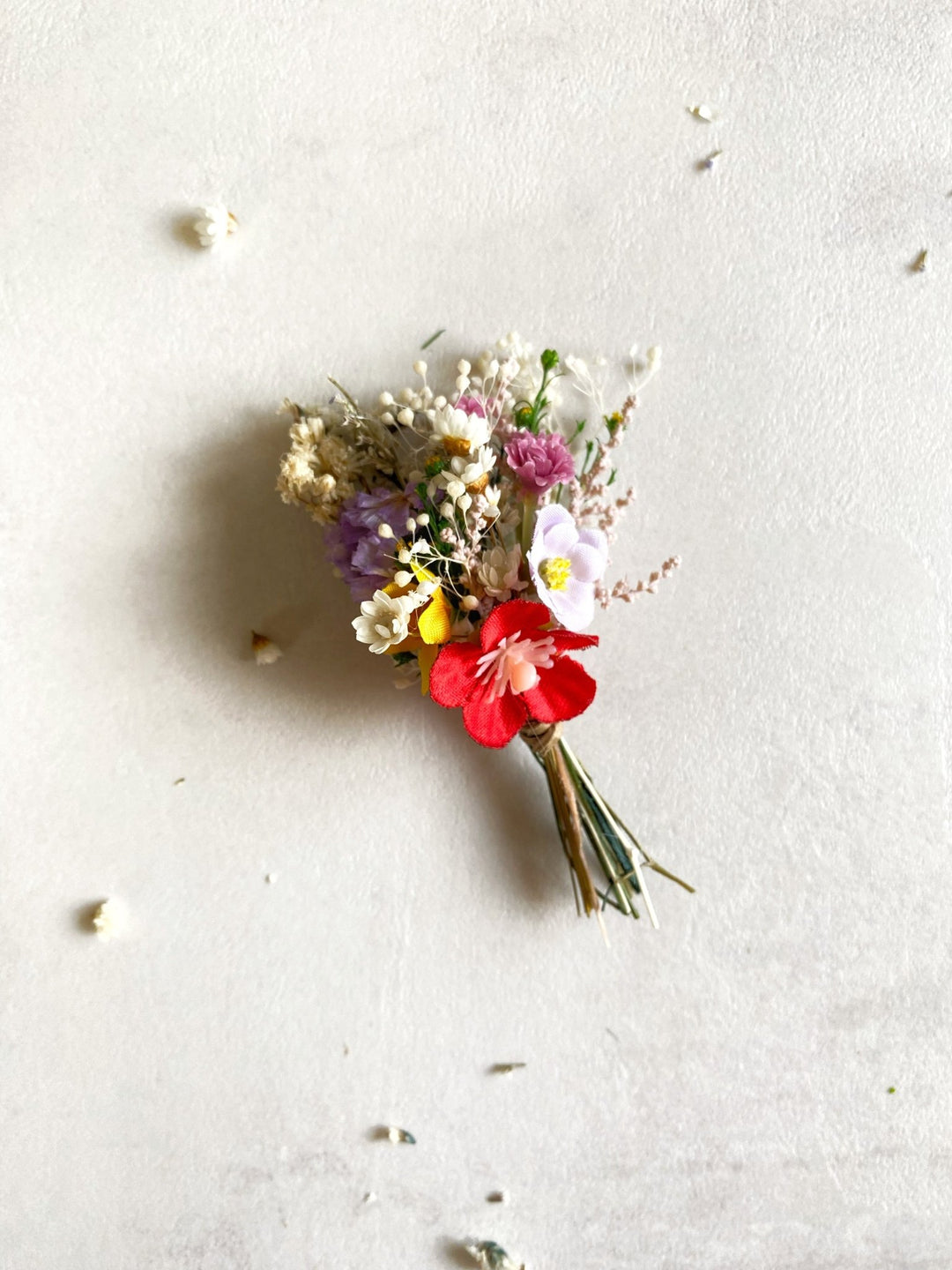 Wildflower Wedding Boutonniere Set – Small Meadow Flower Boutonniere – handmade floral hair accessory by magaela