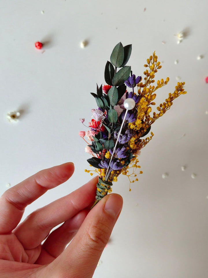 Wildflower Boutonniere: Rustic Summer Wedding Corsage – handmade floral hair accessory by magaela