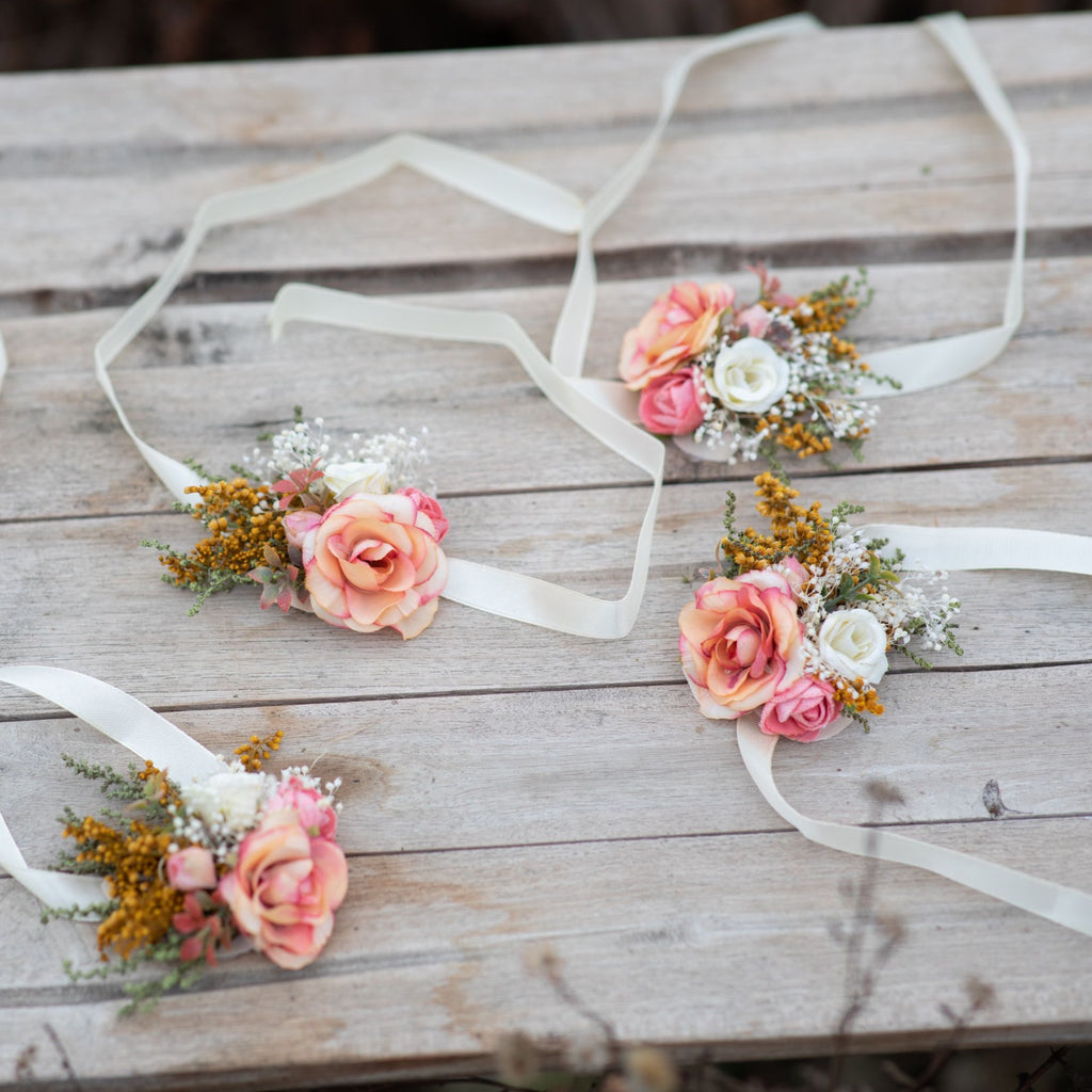 2Pcs Bridesmaid Wrist Flowers Decorative Wrist Corsage Bracelets Elegant  Bride Wrist Bracelets 