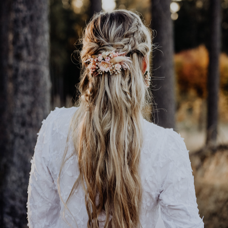 Unique wedding hair outlet pieces