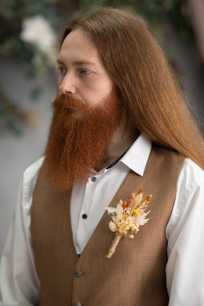 Natural fall groom's boutonniere